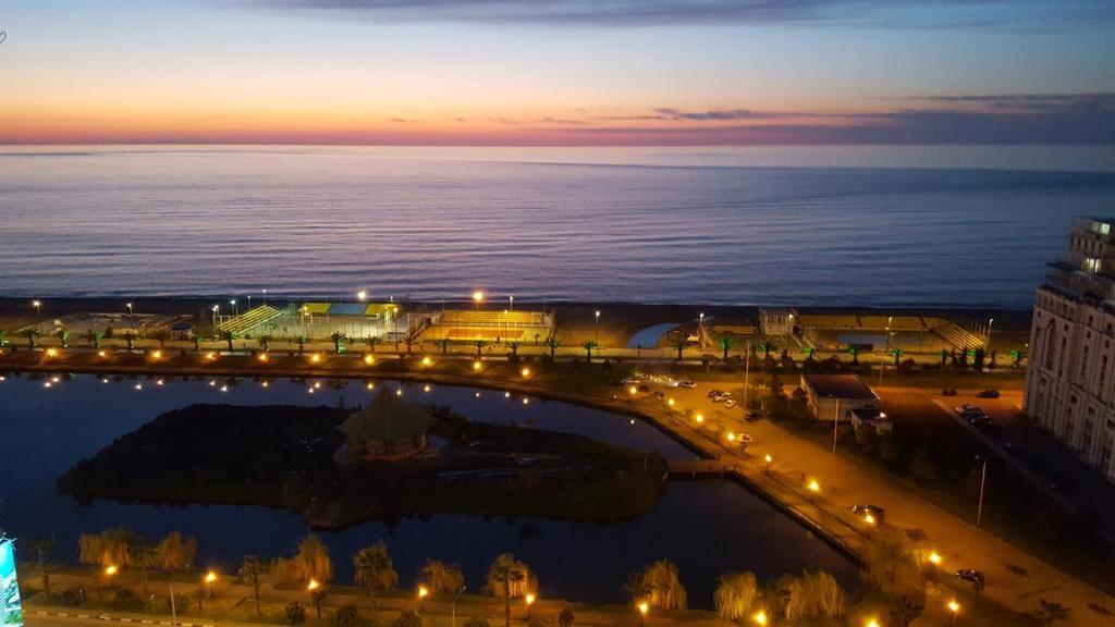 Gorgiladze Black Sea Apartment Batumi Exterior foto